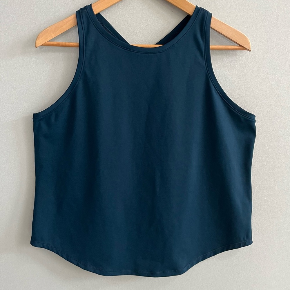 Old Navy Women’s Active Powersoft Racerback Tank Size Large Go Dry Activewear